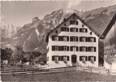 Sennwald Foto Gross, St. Gallen, Nr. 23713, 1944 _RU