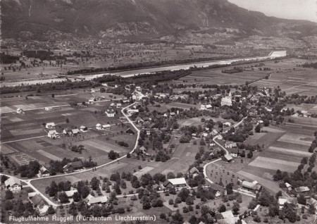 Sennwald Foto Hugo Kopp, Zürich 32, 9776 FW _RU